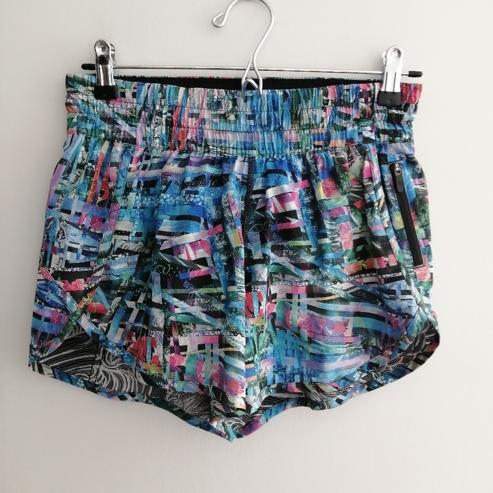 Lululemon Tracker Shorts Special Edition Seawheeze 4" Inseam Pink Blue Rare 6 - Picture 3 of 13